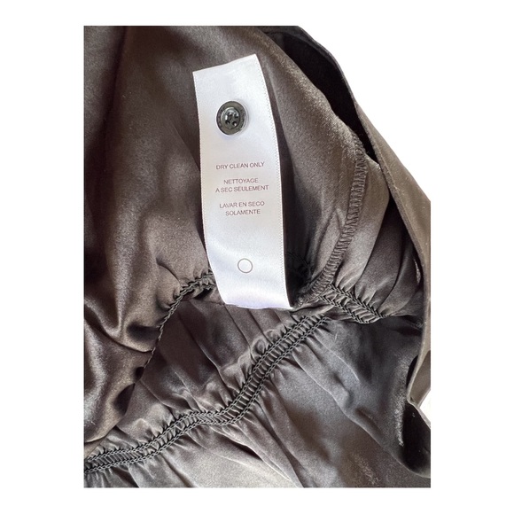 FRAME Ruched V-Neck Silk Short Sleeve Blouse - Picture 6 of 6